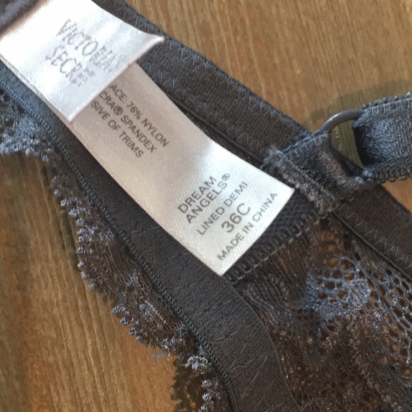 Lace bra - Picture 3 of 3